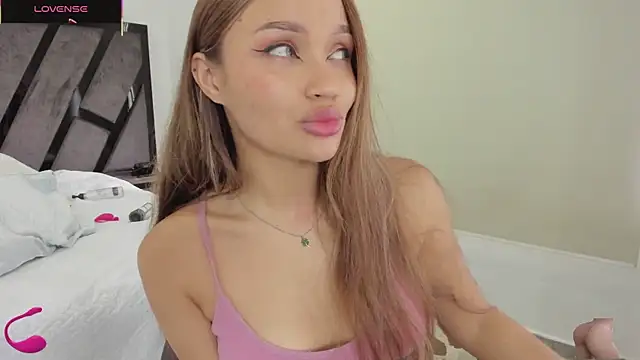 AnnieAndStefan live sex cam