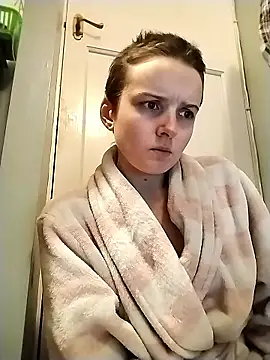 Amy01112 live sex cam