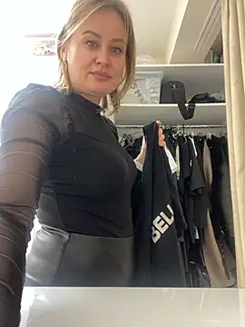 Milanna_Moon's cam snapshot