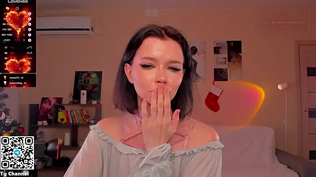 _Jessie_Wood_'s cam snapshot