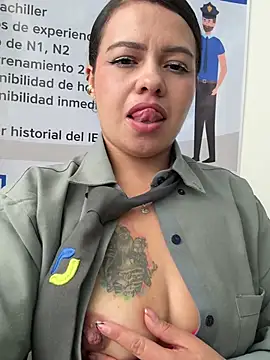 Ariana-07 live sex cam