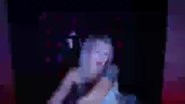 Madonna_Fire's cam snapshot