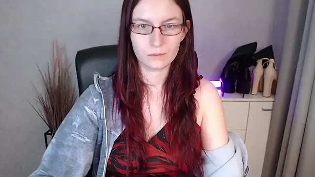 emmaxDelight's cam snapshot