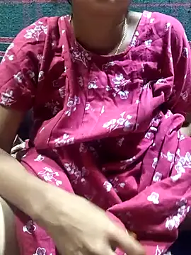 call_me_ammulu099's cam snapshot