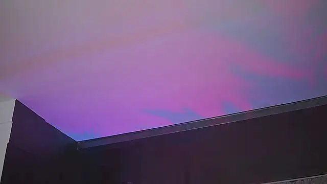 HotBustyBabeX live sex cam