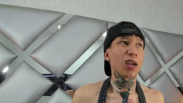 TREVORDONSON live sex cam