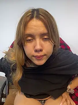 coupleyys live sex cam