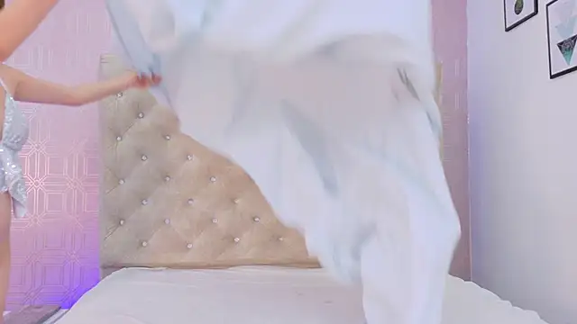 AmbherBlake's cam snapshot