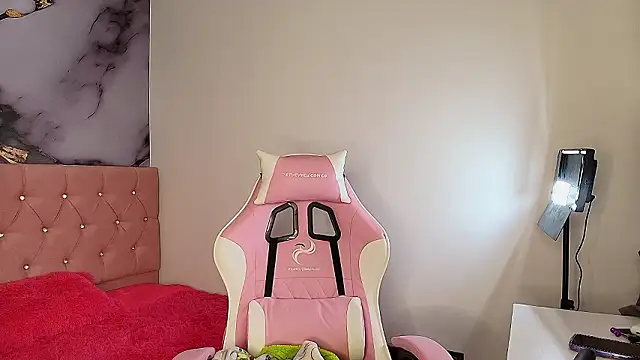 Evangeline_heell's cam snapshot