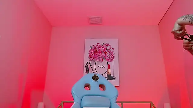 Adri_gomez_x's cam snapshot