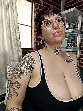 KatInk's cam snapshot