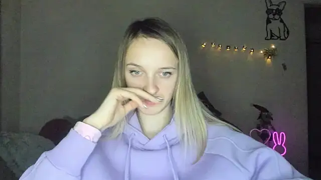 RouseReed's cam snapshot