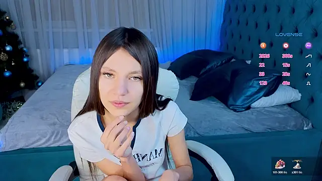 Little__Lunaa's cam snapshot