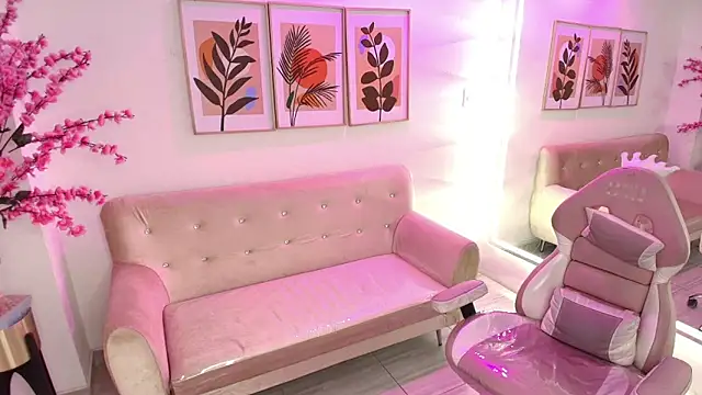 Divinee_Cloe's cam snapshot