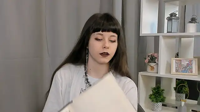 BellaLewter's cam snapshot