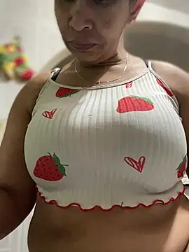 Carola-Ross live sex cam