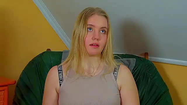 EmilyEvanse's cam snapshot