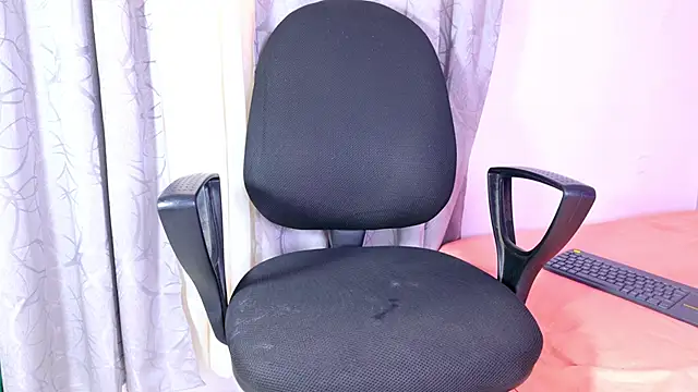 elysha_venus_'s cam snapshot