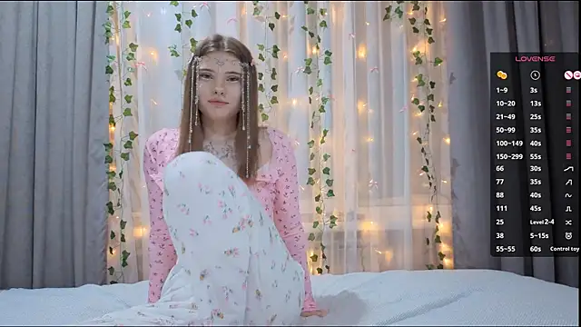 CarolinePepper's cam snapshot