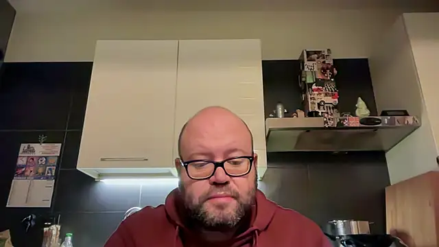 theitalianbear live sex cam