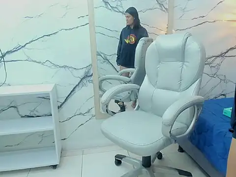 Miashinee's cam snapshot