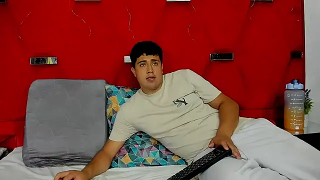 Emmaanddarling live sex cam