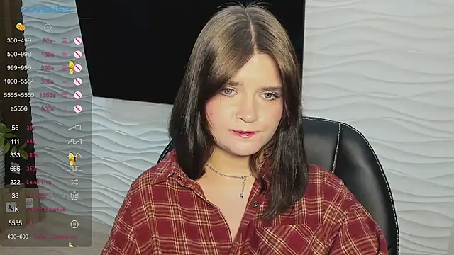 LanaTreades live sex cam