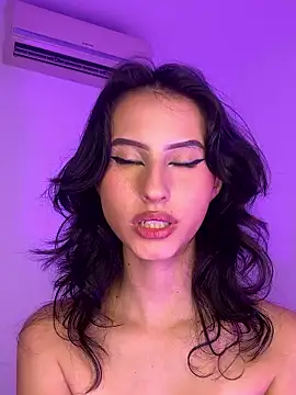 Zoe_mrl's cam snapshot