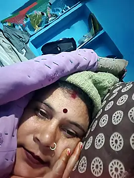 Chinki_pande's cam snapshot