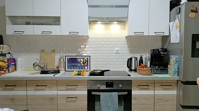 TokyoAna's cam snapshot