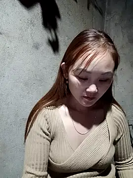 yula-bi live sex cam