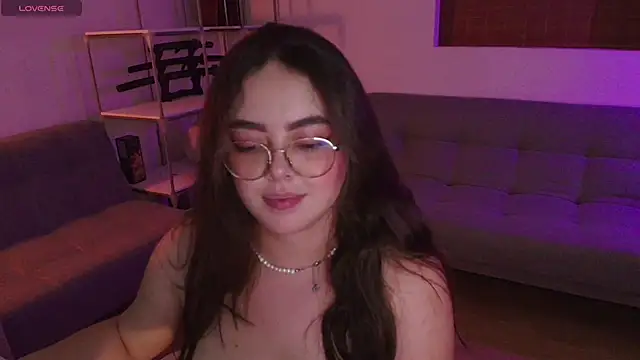 Emmy_peach1 live sex cam