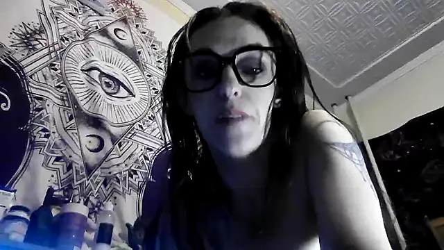 SultryEroticSlut live sex cam