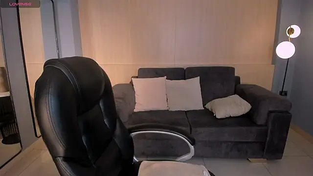 SavannahStorm's cam snapshot