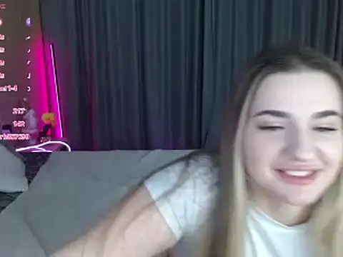 BellaaBlushh's cam snapshot