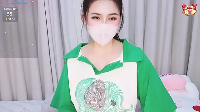 1-Emma-1's cam snapshot