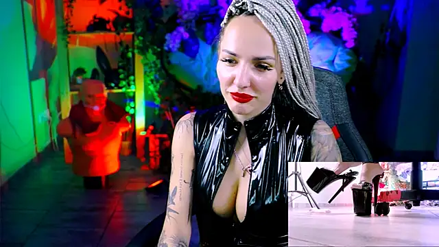 MonicaMaxwel's cam snapshot