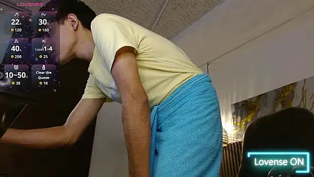 Dyla_n18 live sex cam