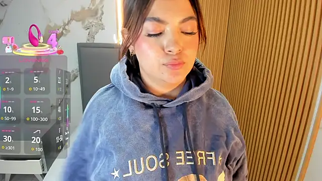 NAHOMIROSSE live sex cam