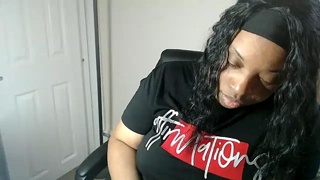 Sexymona1218 live sex cam