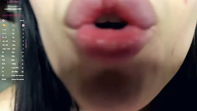 StacieGregoreski live sex cam