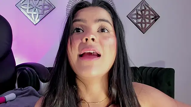 Layla_Breezee live sex cam