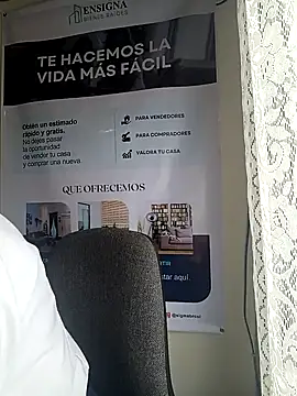 Valentina--1 live sex cam