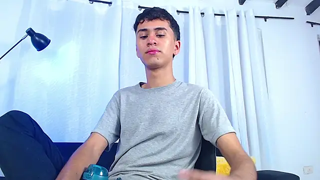 Alancum7 live sex cam