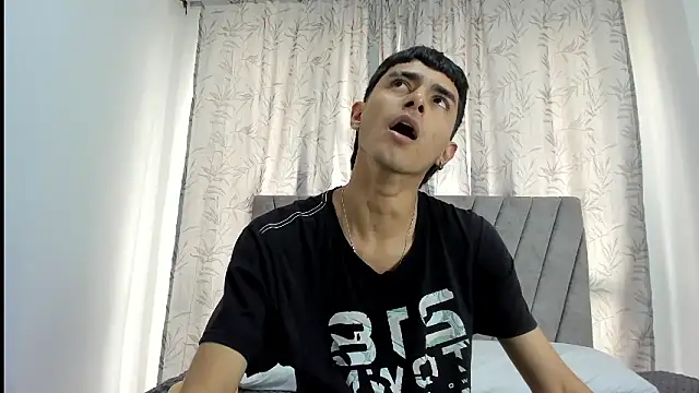 Anthony_carter's cam snapshot