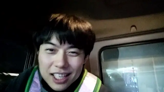 whitebriefboy's cam snapshot