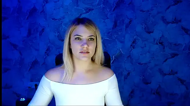 nika_gold1 live sex cam