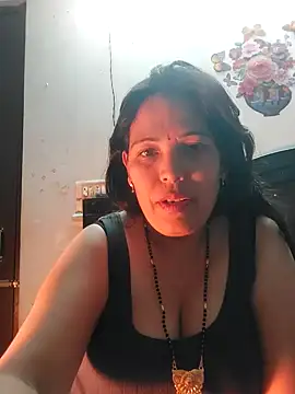 Poojabhabi101's cam snapshot