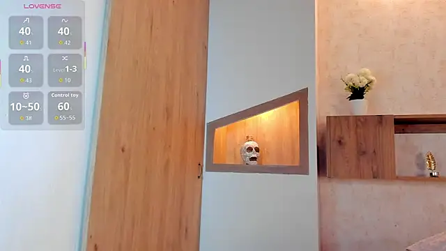 Emilly_Beaumont's cam snapshot