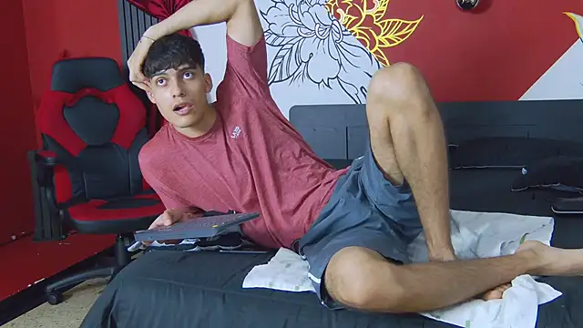 AlessioVitale's cam snapshot